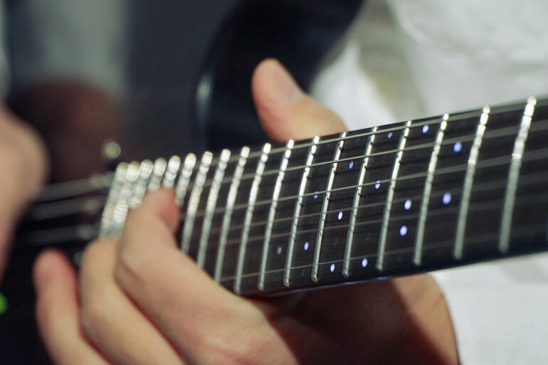 samsung presentará una guitarra smart